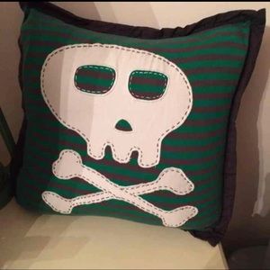 Pottery Barn Skull Pillow Cover  & Insert  16 X 16 Dark Gray Green White